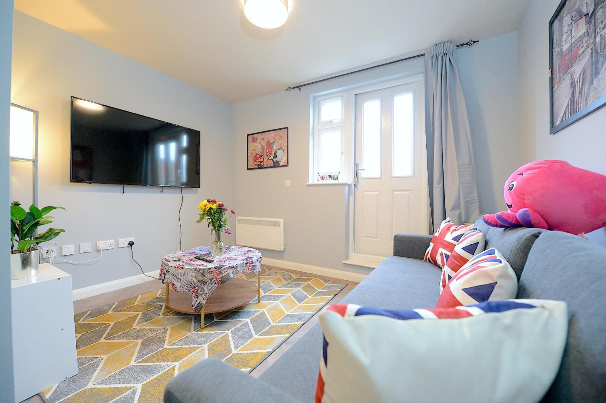 런던 2 Bed Terraced Flat Piccadilly Line 아파트 외부 사진