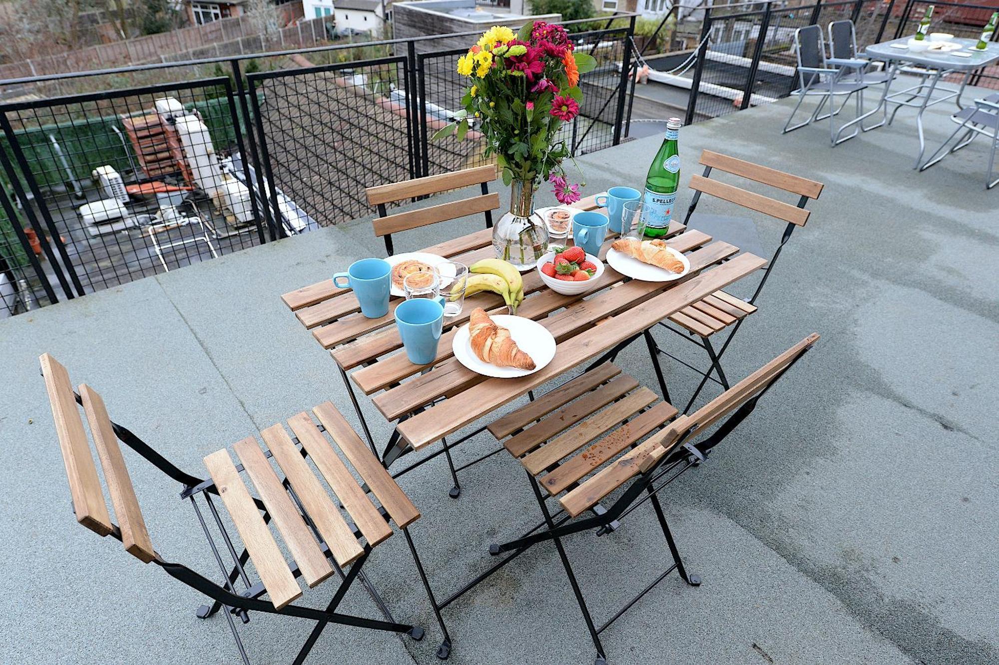 런던 2 Bed Terraced Flat Piccadilly Line 아파트 외부 사진